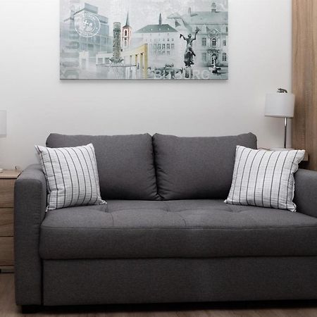 BIT-City Studio und Appartement Bitburg Esterno foto