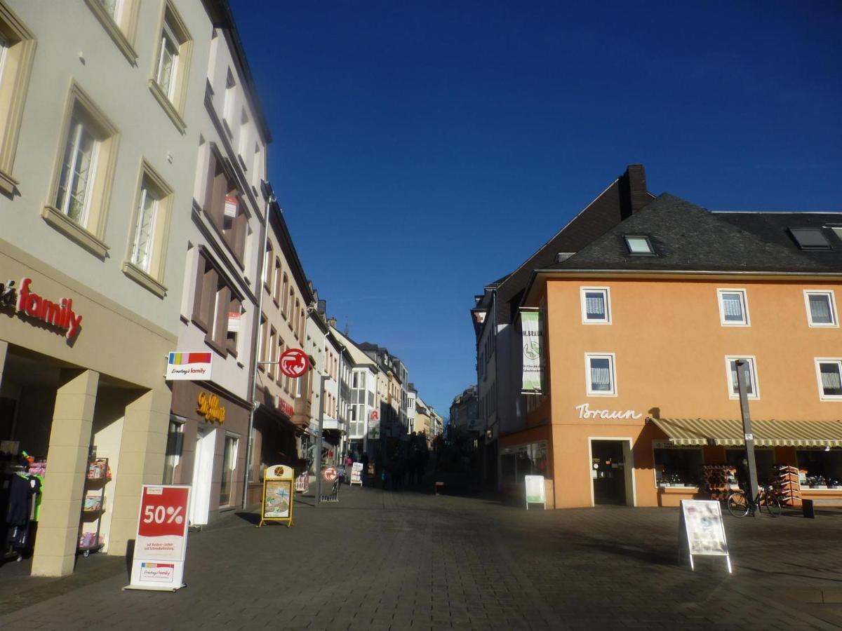 BIT-City Studio und Appartement Bitburg Esterno foto