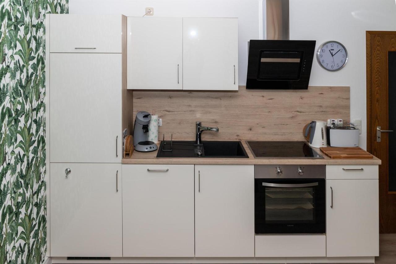 BIT-City Studio und Appartement Bitburg Esterno foto
