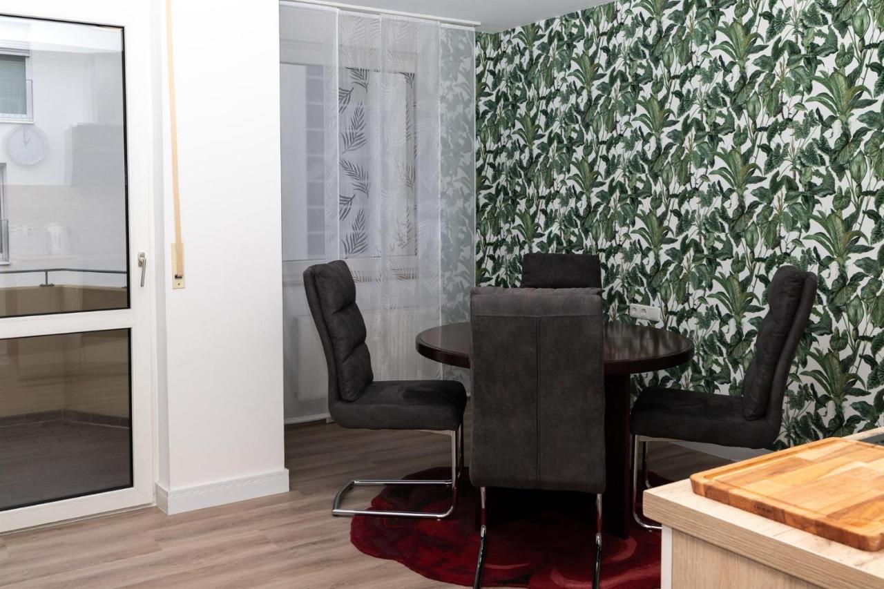 BIT-City Studio und Appartement Bitburg Esterno foto