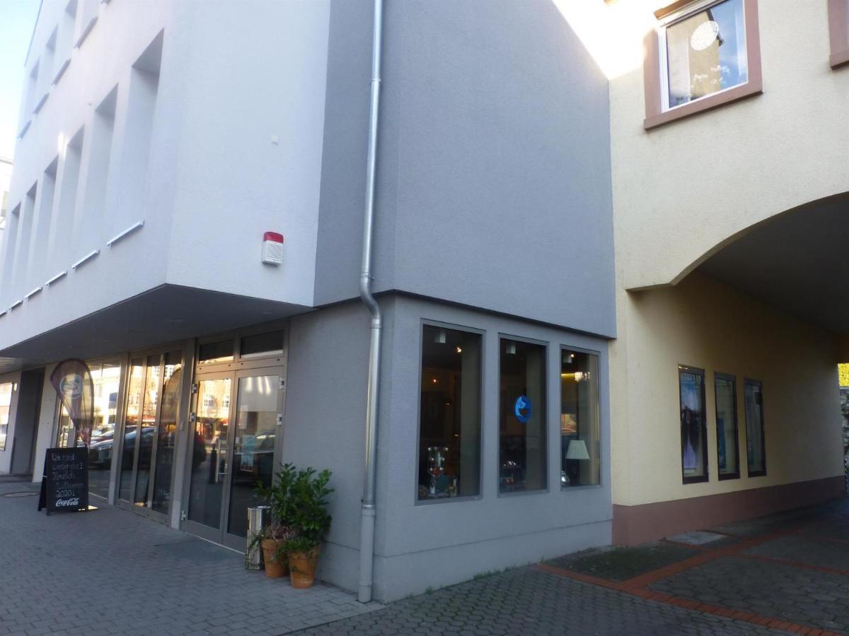 BIT-City Studio und Appartement Bitburg Esterno foto
