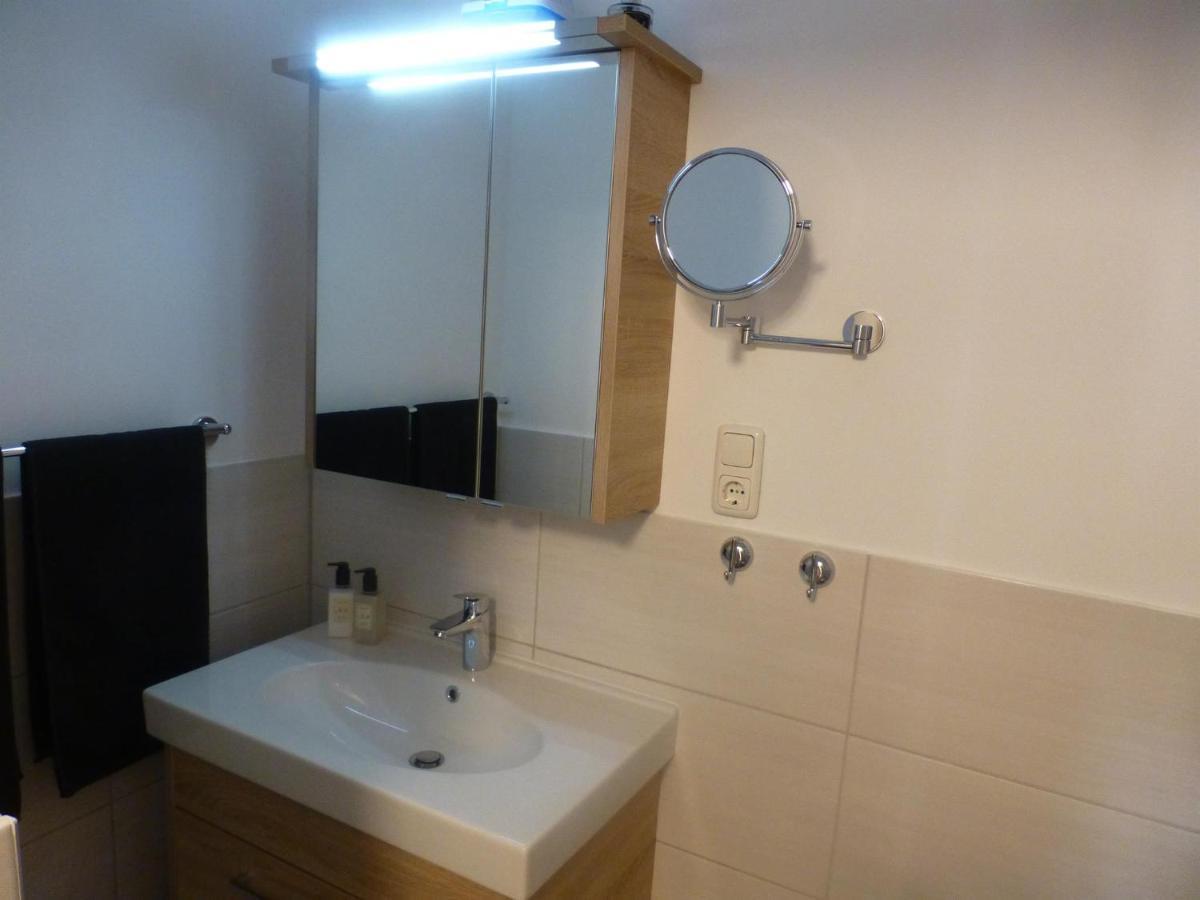 BIT-City Studio und Appartement Bitburg Esterno foto